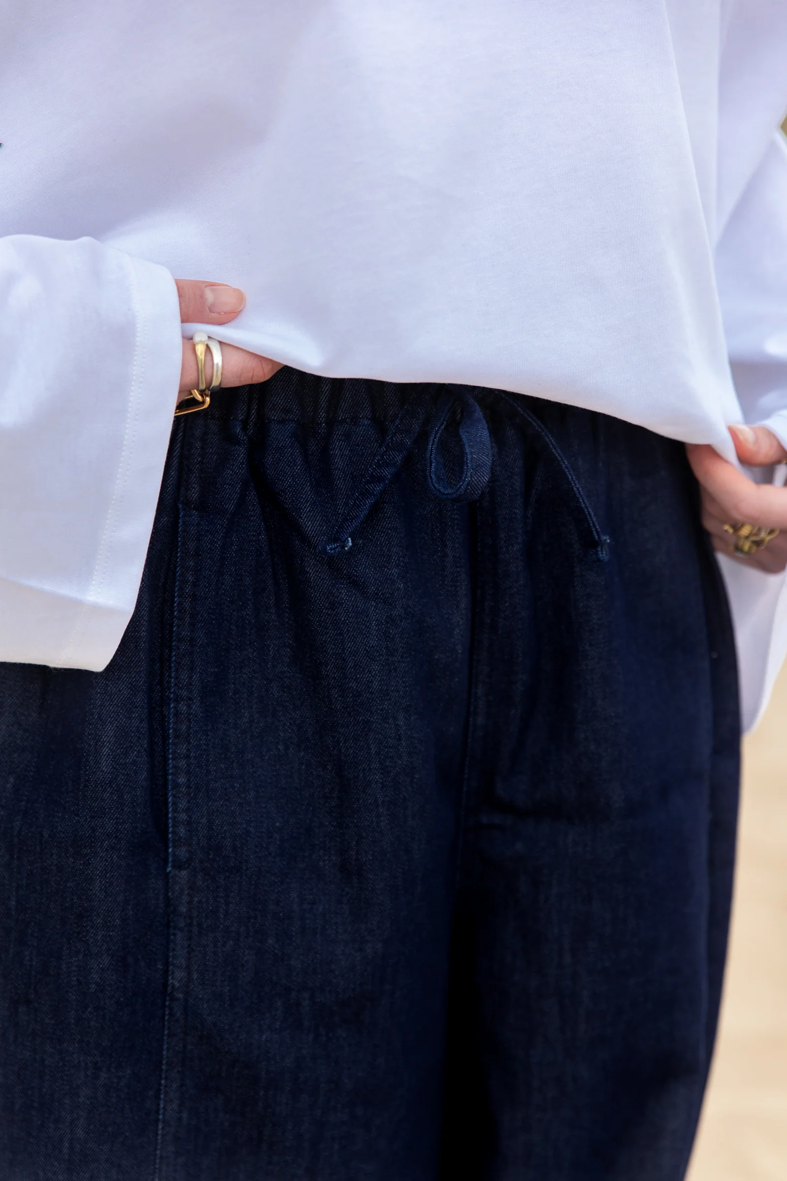 barrel-leg jeans - dark blue - Image 4