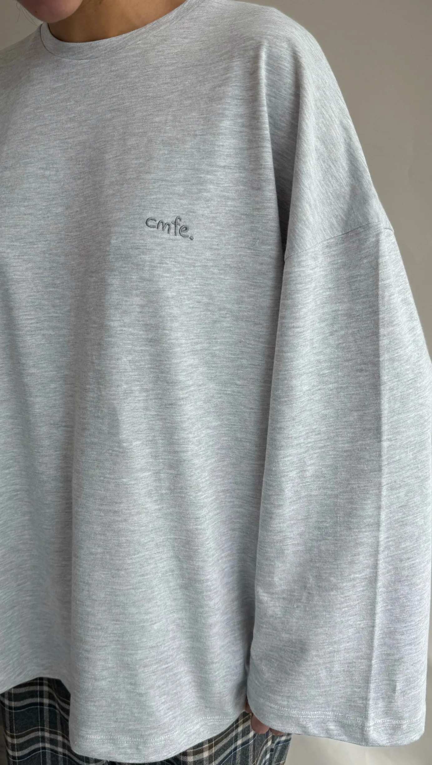 cmfe. oversized t-shirt with sleeves - light grey - Image 3