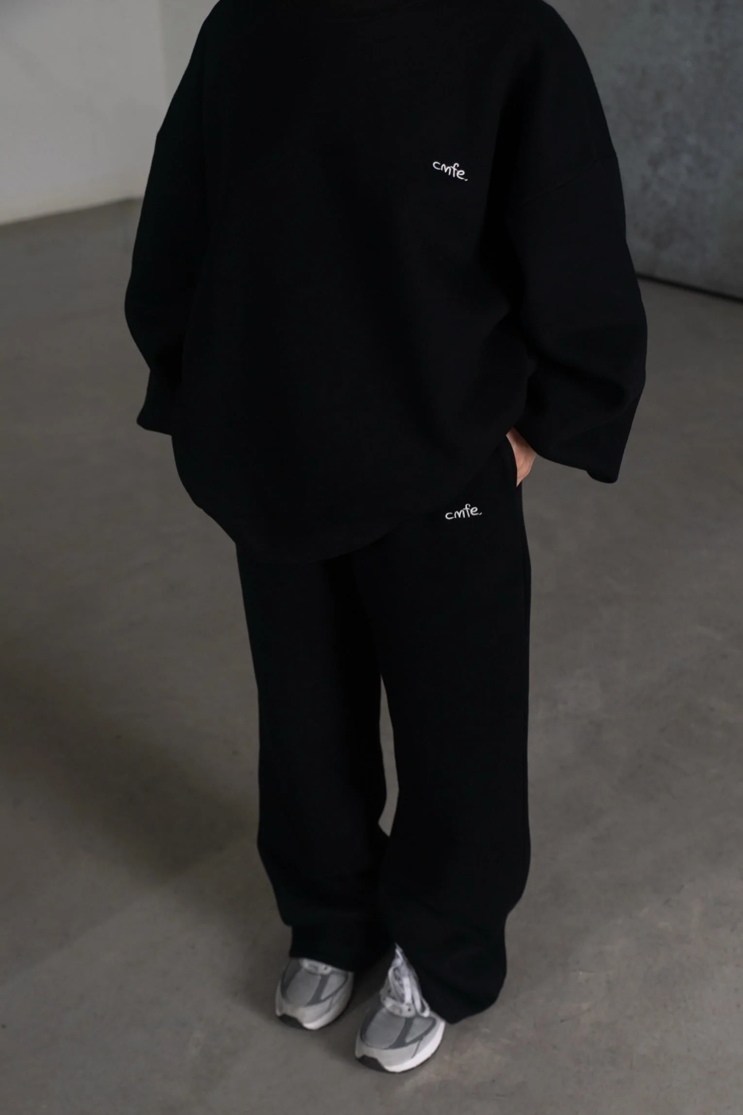 cmfe. straight leg joggers - black - Image 3