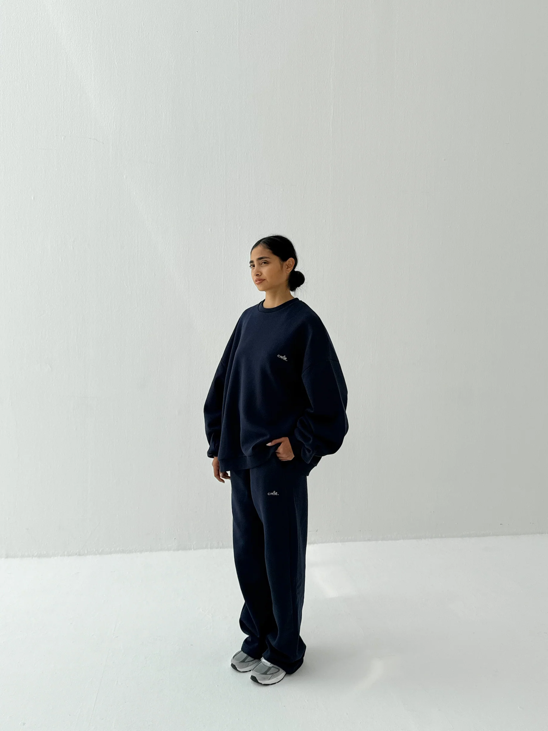 cmfe. straight leg joggers - navy blue - Image 3